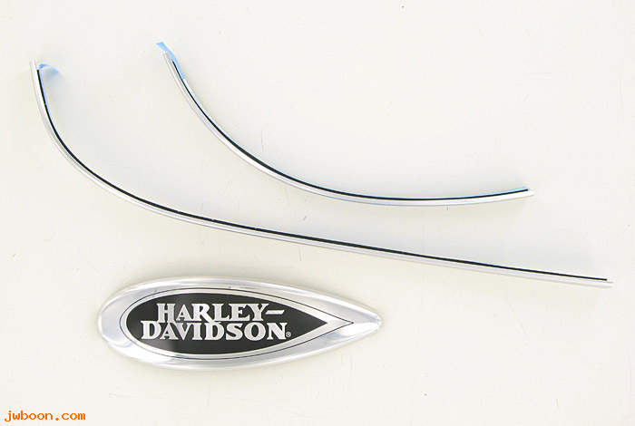   14831-05 (14831-05): Medallion trim kit,fuel tank,left -NOS- FLSTSC/I,Softail Springer