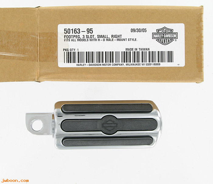   50163-95 (50163-95): Footpeg, 3-slot, small - right - NOS