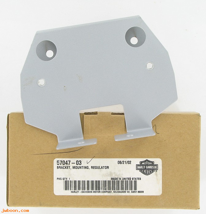   57047-03 (57047-03): Mounting bracket - regulator - NOS - FXSTDSE/2 '03-'04