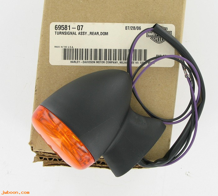   69581-07 (69581-07): Turn signal, black - rear - NOS - V-rod '07-'08