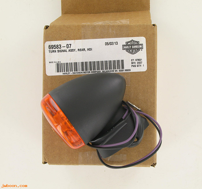   69583-07 (69583-07): Turn signal, black - rear - NOS - V-rod '07-'08