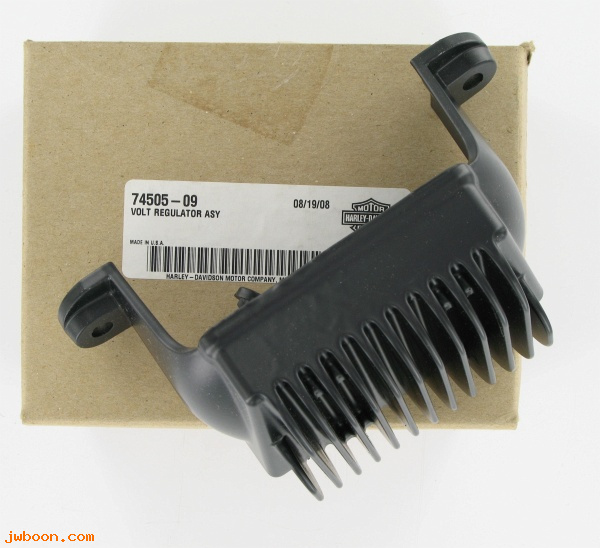   74505-09 (74505-09): Voltage regulator - NOS - Touring 09-