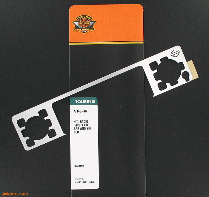   77143-07 (77143-07): Bar & Shield radio face plate - NOS - Touring '06-