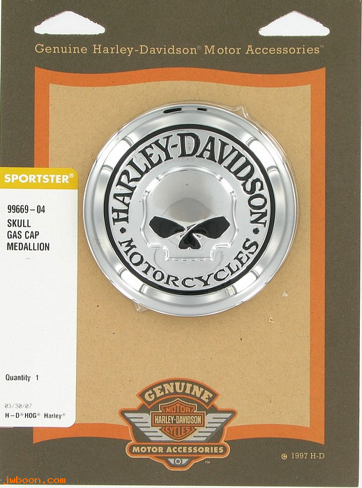   99669-04 (99669-04): Fuel cap medallion - Skull collection - NOS - Sportster, XL