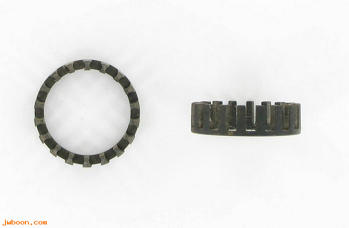     301-40 (24366-40): Retainer, bearing roller - crank pin - NOS - Big Twins '40-'50