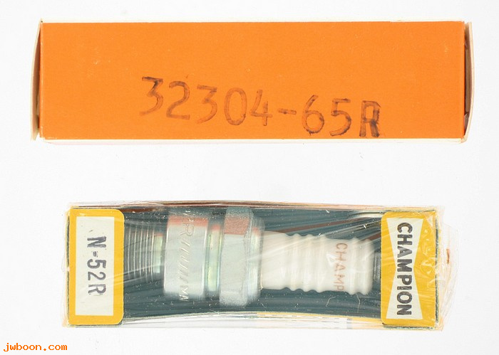   32304-65R (32304-65R): Spark plug - N52R,NOS,Sprint ERS 69-71; CT,CRTT. KR,XLRTT,XR 750