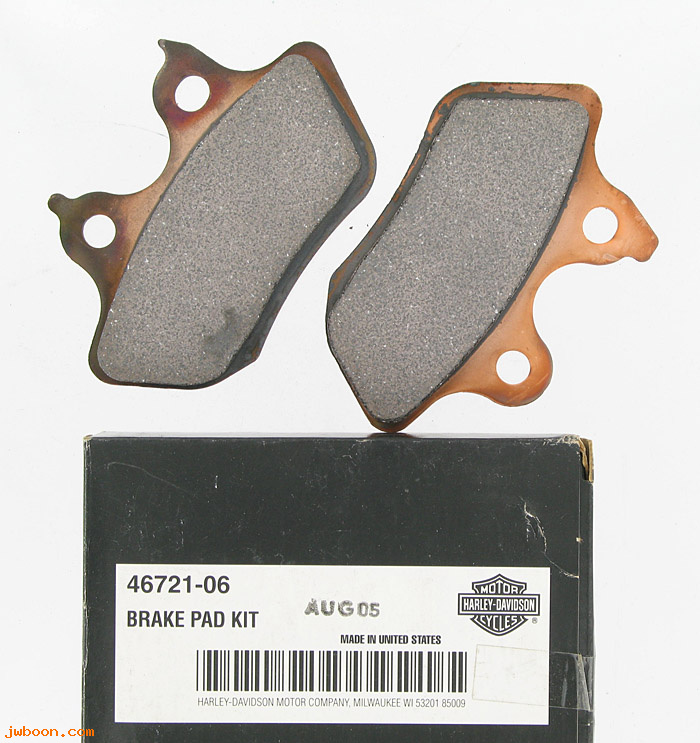   46721-06 (46721-06): Brake pad kit - rear - NOS - Softail, FXST '06
