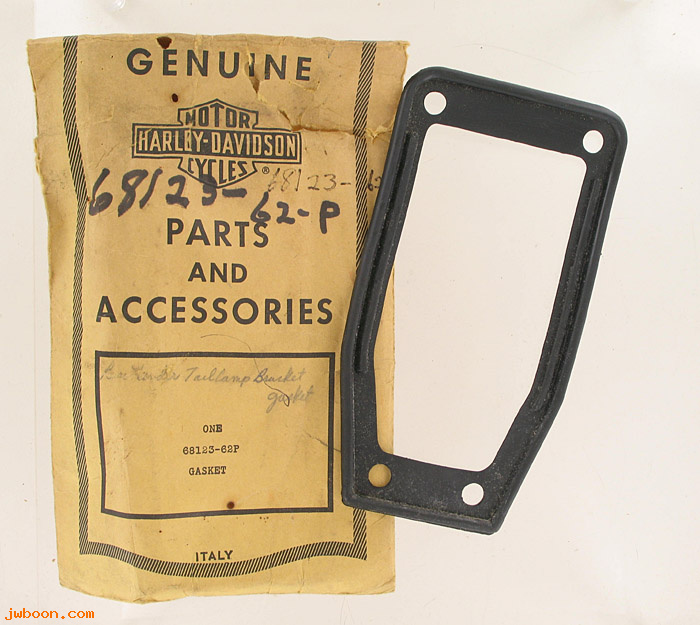   68123-62P (68123-62P): Gasket, tail lamp support - NOS - Aermacchi, Sprint H '62-'63