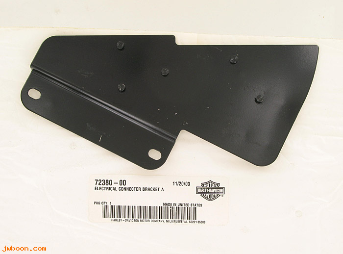   72380-00 (72380-00): Bracket, electrical connectors (steering head) - NOS - Sft 00-03