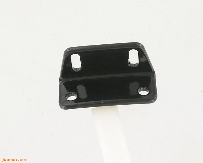 R   4857-42B (69120-36 / 4857-36): Lower horn bracket - Springers '42-'45 slots